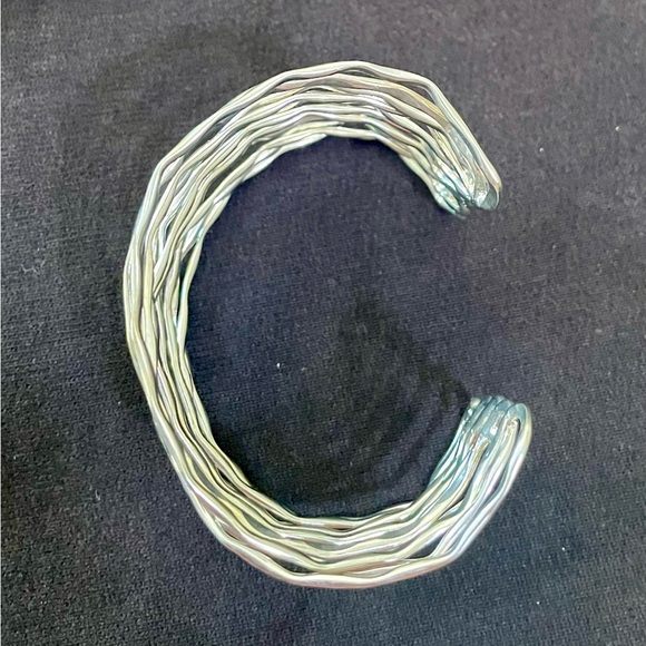 Silver cuff bracelet never worn adjustable - Picture 5 of 6